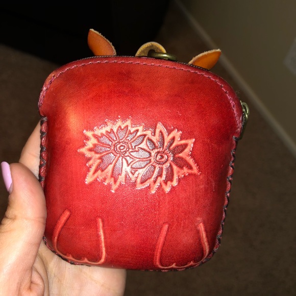 🚫SOLD🚫leather horse coin purse - Picture 2 of 3